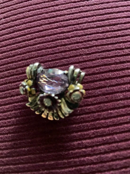 Vintage. Purple Floral Statement brooch- Women Jewelry - Picture 2 of 5